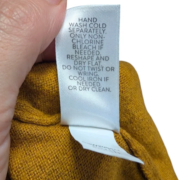 J Jill V-Neck Dolman Sleeve Mustard Silk Wool Cotton Soft Cozy Blend Sweater M - Picture 2 of 9